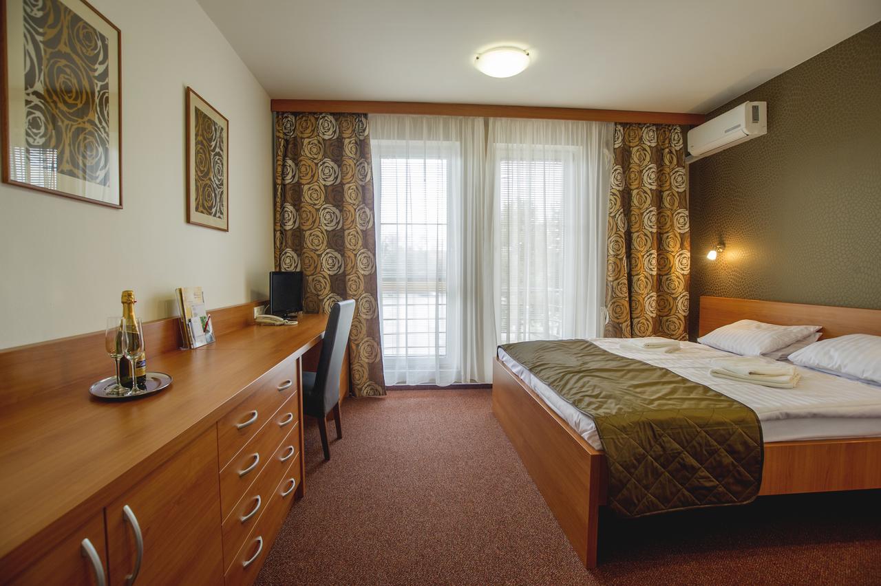 Wellness Hotel Thermal Štúrovo Εξωτερικό φωτογραφία