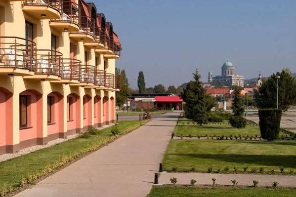 Wellness Hotel Thermal Štúrovo Εξωτερικό φωτογραφία